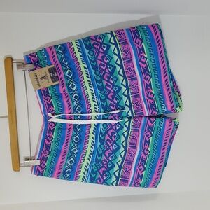 Chubbies The Retronators 5.5" Classic Swim Trunks Geometric Print L NWT